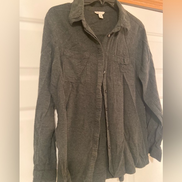 Women’s dark green button down - Picture 2 of 3